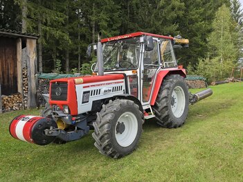 Lindner 1600 mit Siloballenwickler