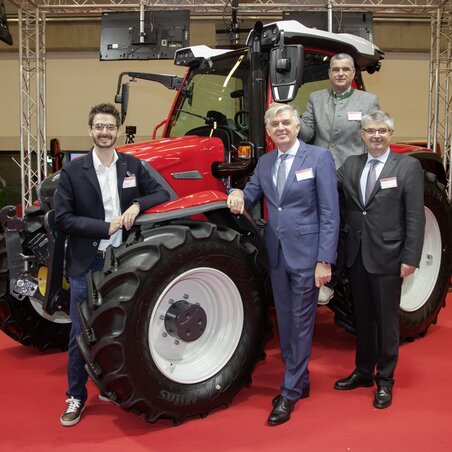 Lindner présente le Lintrac 110 avec transmission à variation continue