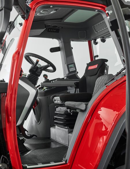 Comfort for driver and co-driver Comfort for driver and co-driver