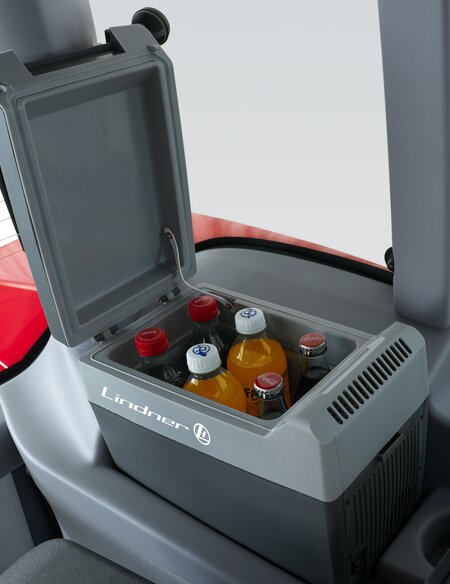 Portable cool box Portable cool box